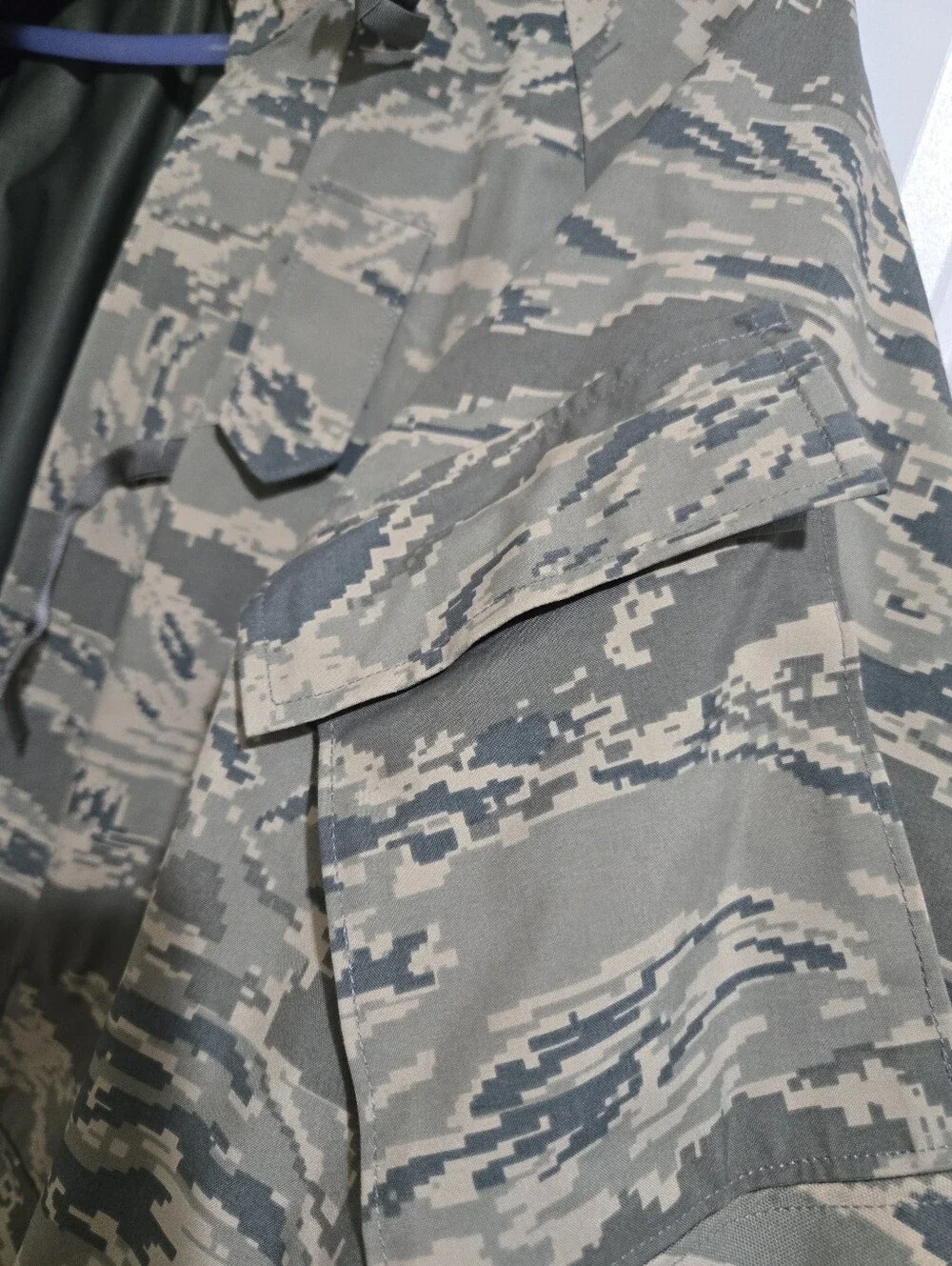 N/A authentic us